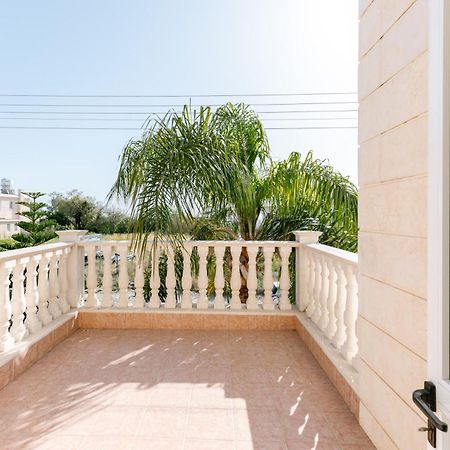 Villa Myria Пафос Екстериор снимка